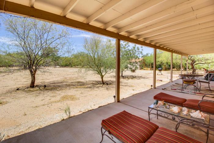 7 Mi to Catalina State Park: Home w Mountain View