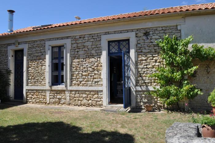 La Soleillanne-500m de la plage des Sables Vignier-3 étoiles