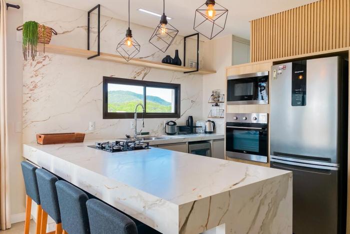 Seu refúgio perfeito há 200 metros em Palmas! 0192