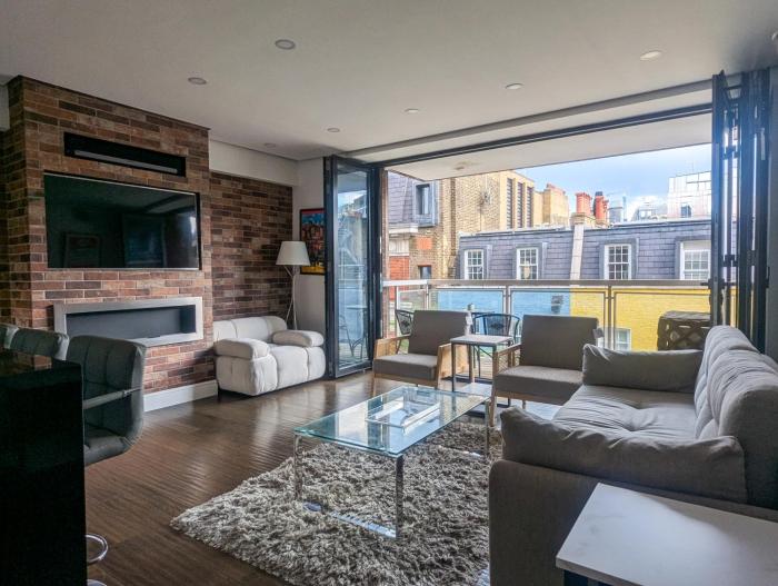 Estatesmen Selfridges Oxford Street Apartment