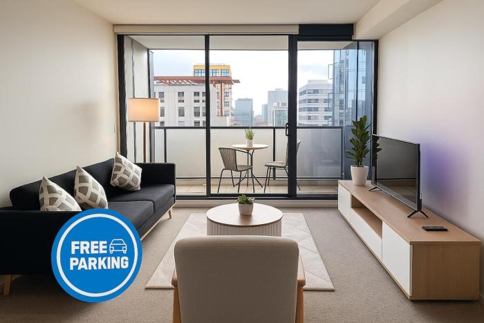 Modern 2 Bedroom and 2 Bathroom Apartment with Free Parking in Southbank
