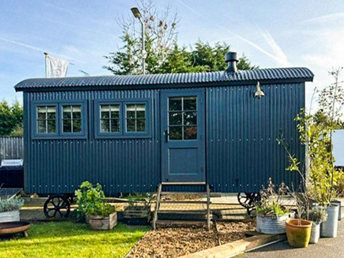 Shepherds Hut - Uk49729