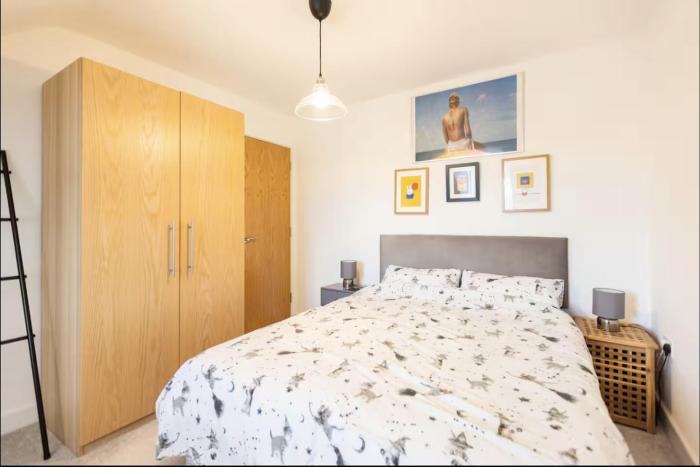 Very Comfortable Rooms and Welcoming live in Hosts