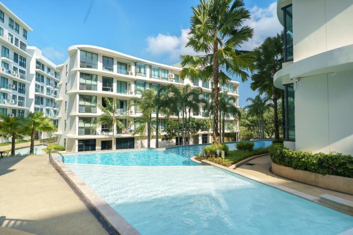 Perfect Studio 3 pools Nai Harn