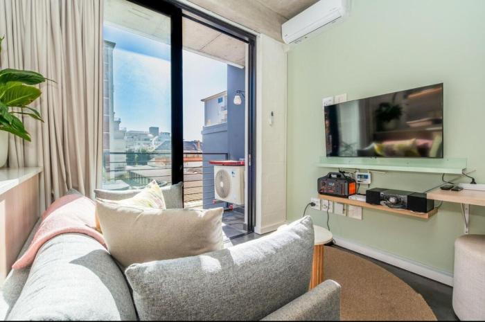 Beautiful & Cozy Apartment-Inverter available