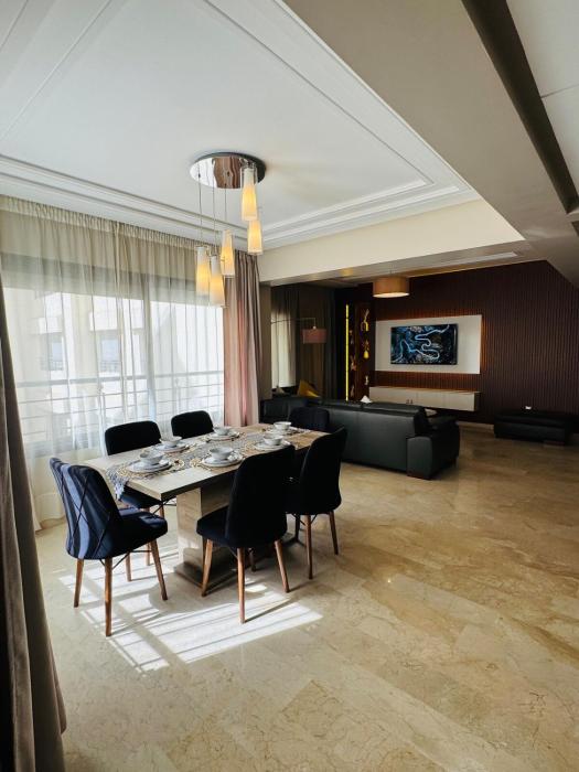 Urban square - comfortable, sunny, and fully equipped