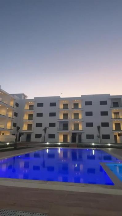 Rmilat Garden N8 vue sur la piscine
