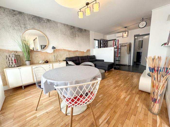 LE couturier parking and balcony eurexpo