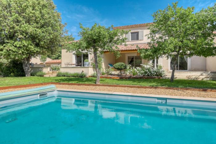 Le JARDIN DES DELIS gite NEUF avec piscine bio UV