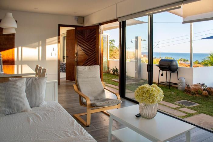 Luxury Apartment- View- Pool- La Libertad Surfcity