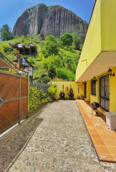 Hermosa casa de campo en GUATAPÉ