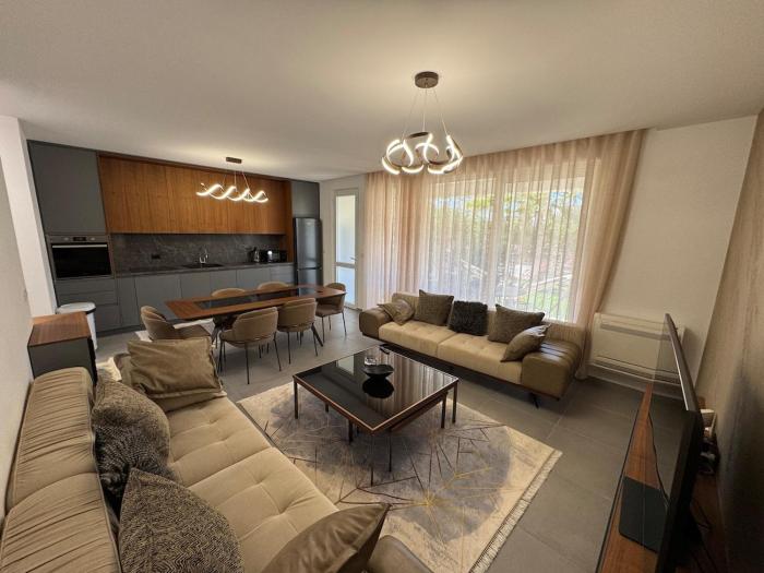 Casa San Pietro Gjiri i Lalzit