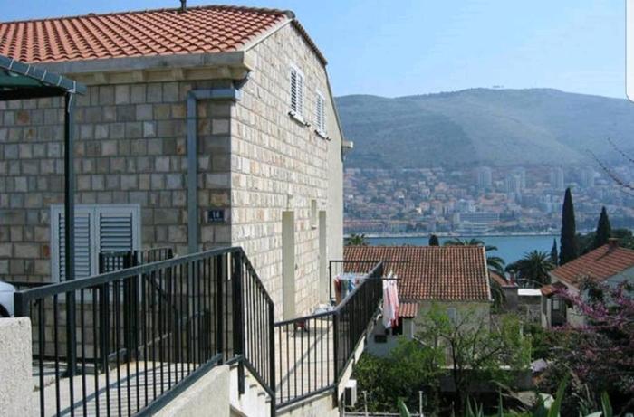 Apartments with parking space Dubrovnik - 24190