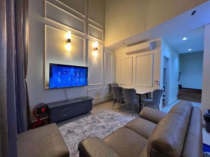 HYDE1 i-City ITQAN Premium Home - 8pax, Netflix, Parking