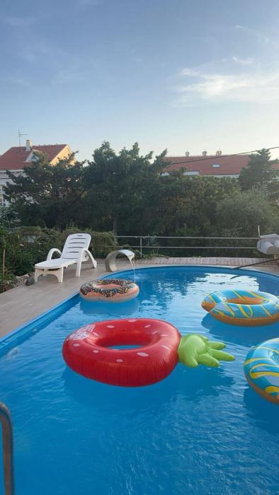 Apartmani Kasteljan 7, Stara novalja