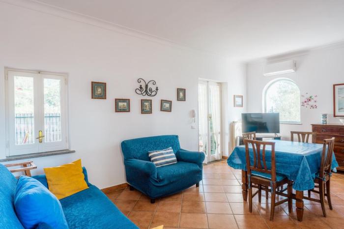 Nerano Bay Villa with Jacuzzi Rooftop