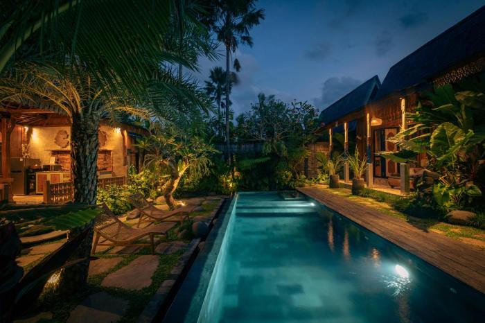 Kubu Kayu Villas