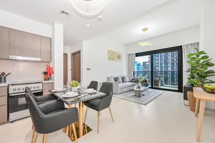 Majestic ActOne 1BR dowtown Dubai