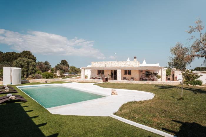 WHITE STONE HOUSE 6&1, Emma Villas