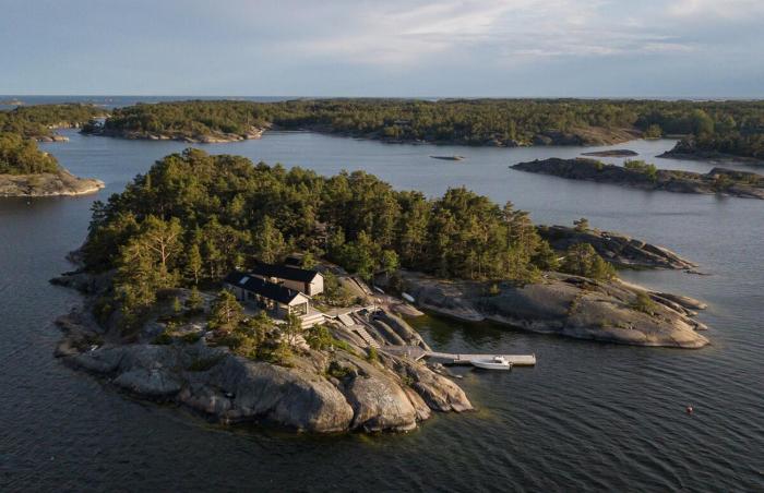 Project Ö - Private island