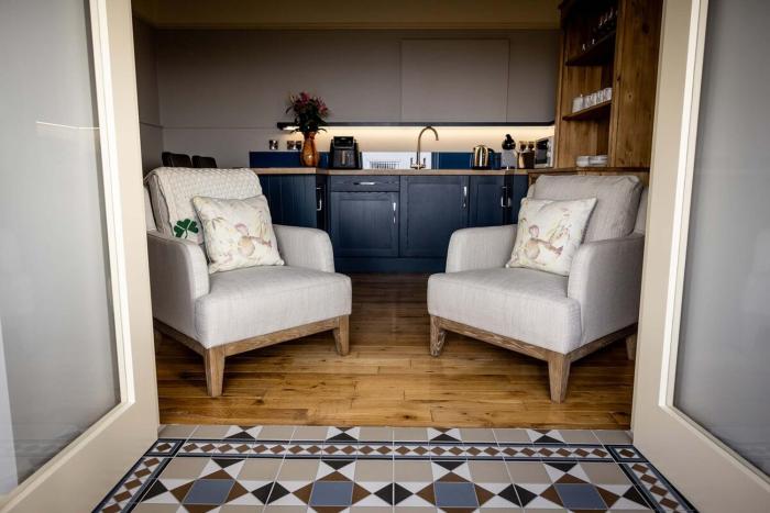 Cliff View Apartment