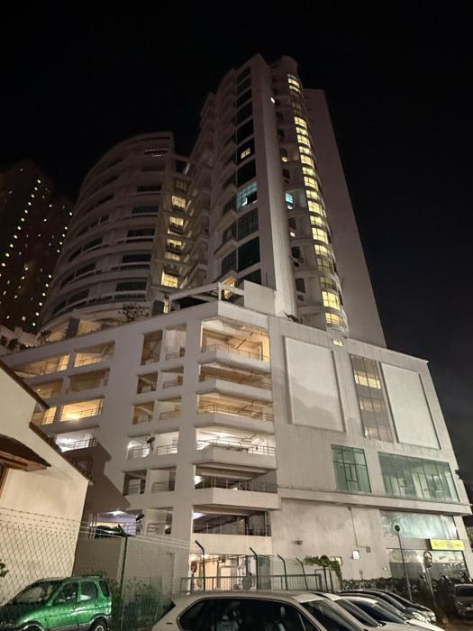 THE CEO 3 BEDROOM near USM SPICE ARENA PANTAI SPECIALIST AIRPORT