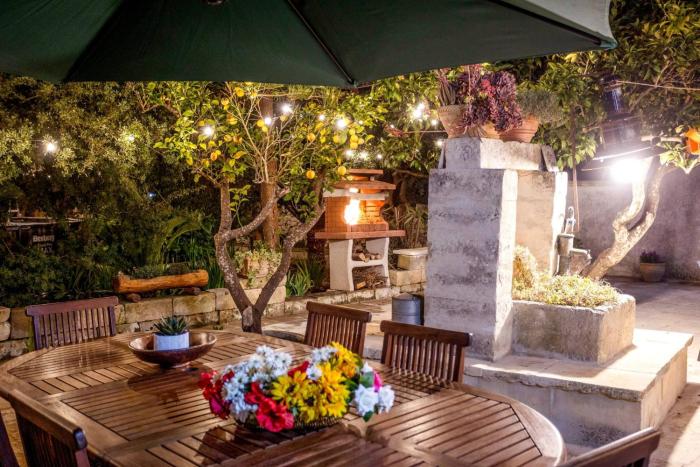 Mare - Luxury & Big Apartment with Garden & Pool