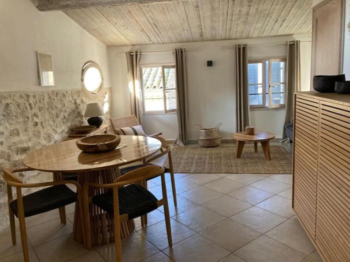 Elegant 2 pièces au coeur du Cannet historique