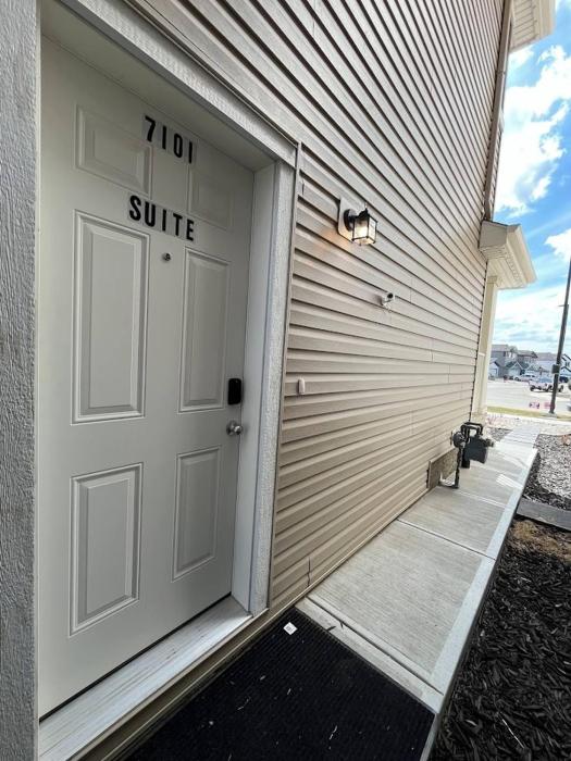 stylish 5-Star Suite 1BD 1 Bath Le Reve Beaumont