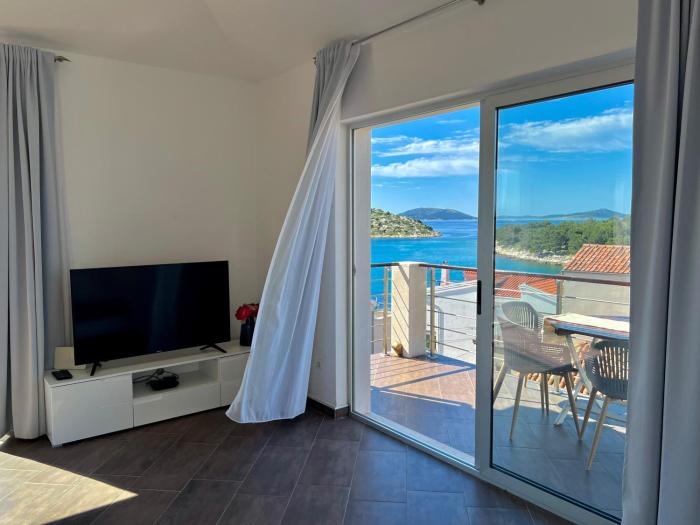 villa White