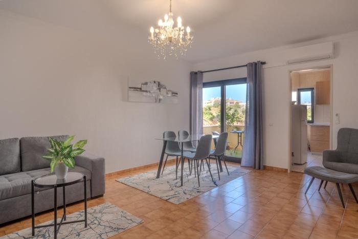 Casa Rocha Portimao with Terrace