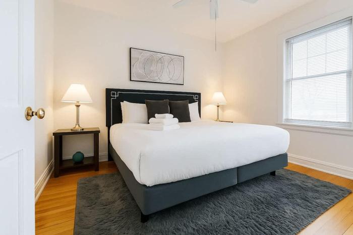 Roomy 3BR Apartment near Beach - Lunt 33-2N