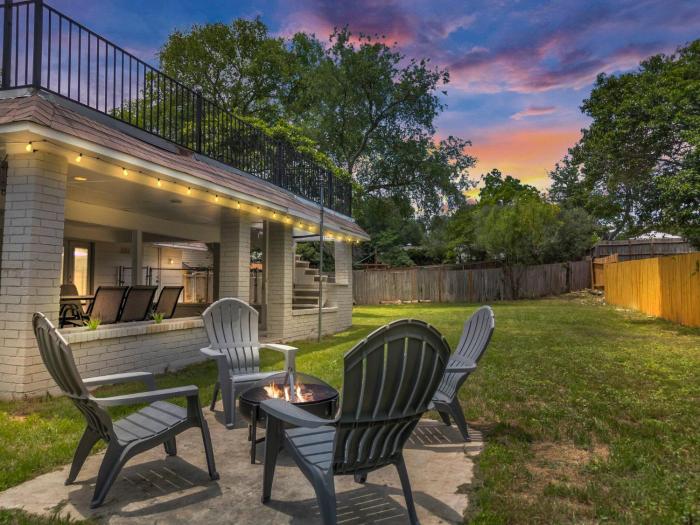 Family-Friendly 5BR•HotTub•Private Yard