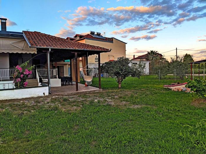 Summer House Rocinante 2