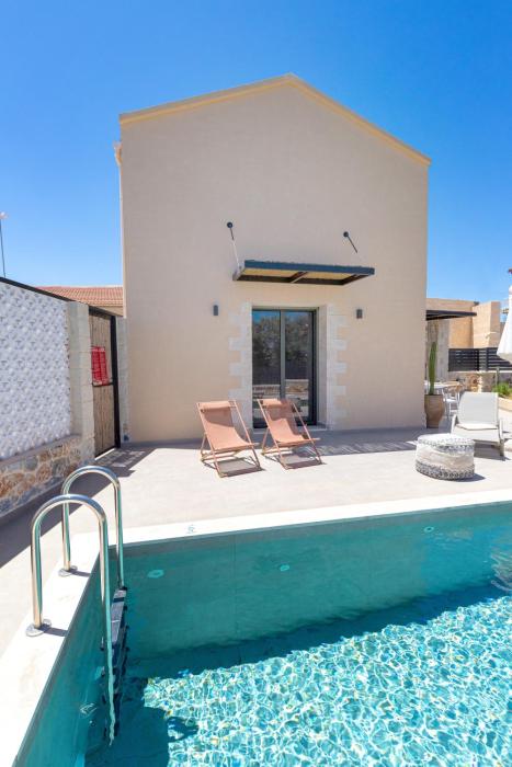 Kefalas Luxury Villas Patitiri with Private Pool