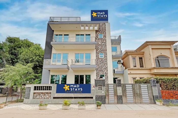 The Byke Express Medicity Near Medanta