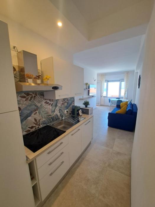 Casa HAPPINESS vista mare, 50m dal mare