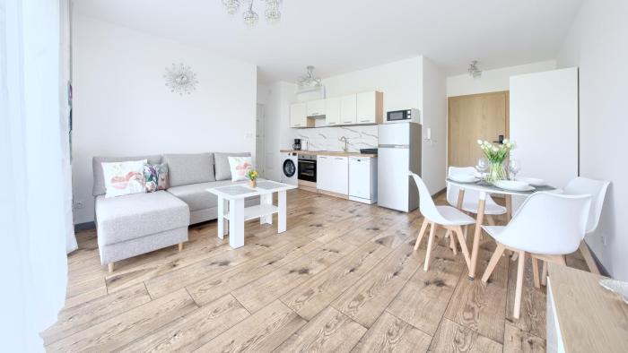 Sun Apartments, Sun & Snow