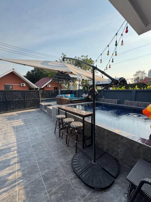 Baanmeesuk Pool Villa Pattaya