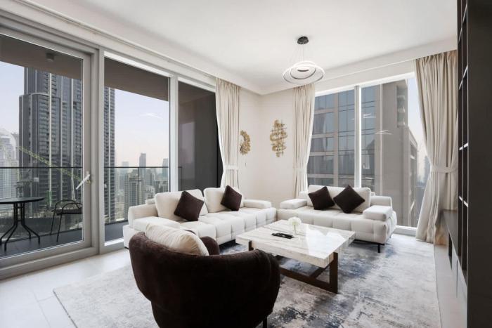 Upgraded 3B plus Maids with Skyline Views at Forte