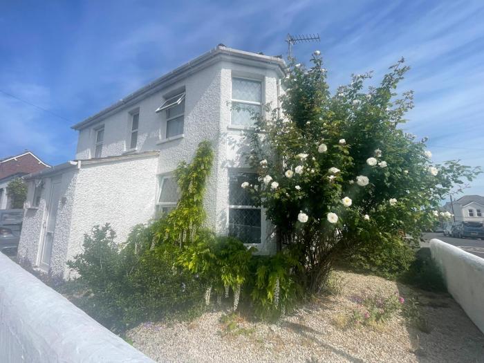 South Coast Guest Rooms With free onsite Parking