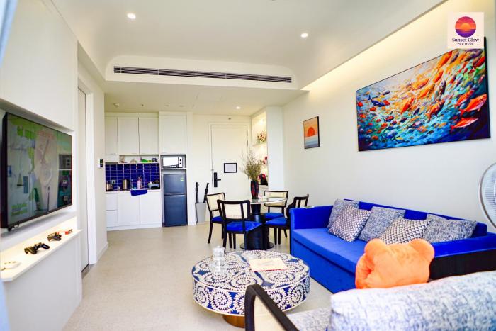 1BR Apt in Sunset Town Free Pool, Gym