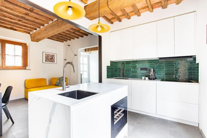 La Casina, precious property in a unique location, Viareggio