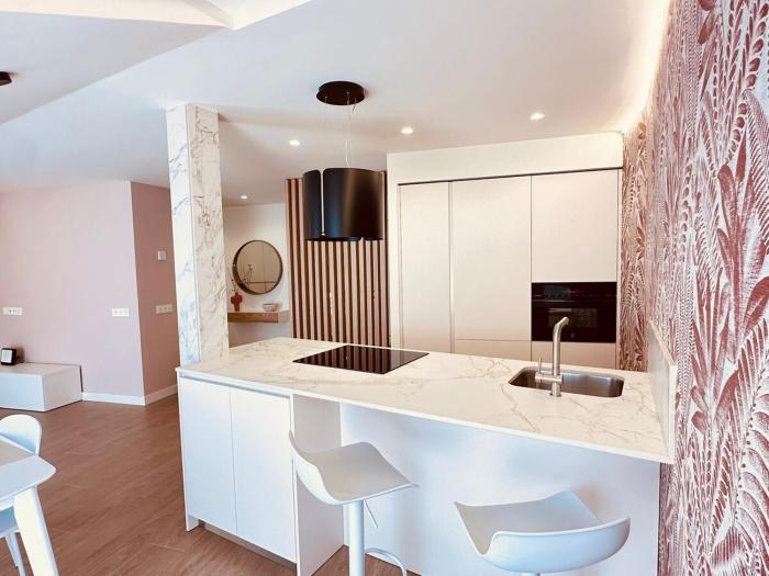 AtuaireHome Mirando a las agujas de la Catedral de Burgos