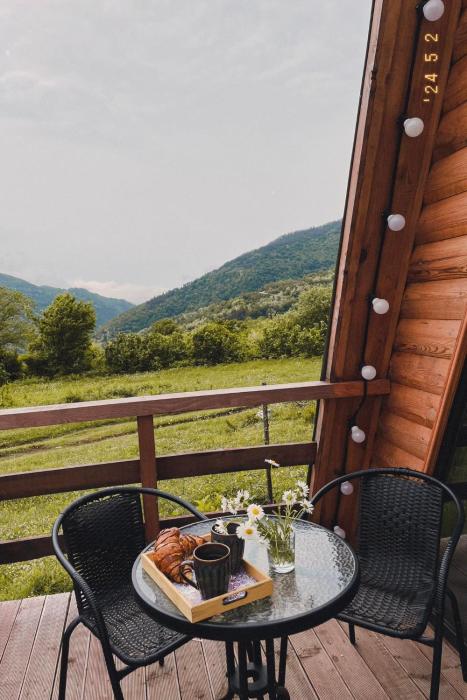 Cottage Tvishi Chalet