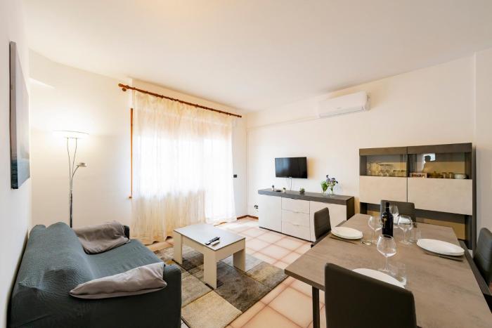 GuestHost - Lovely Flat 100m from Sea with Terrace