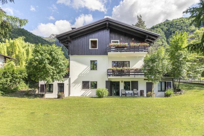 Garden Apartment Relax