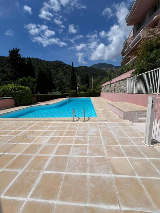 Beau 2 pièces avec jardin