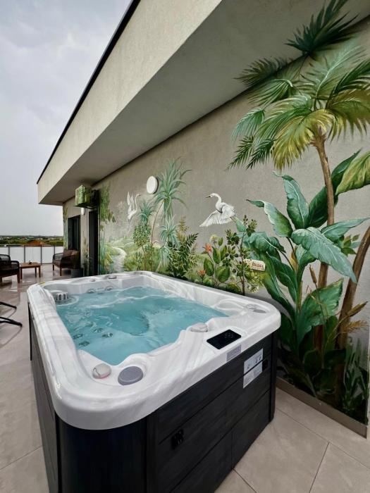 Bridge Apartment & Jacuzzi