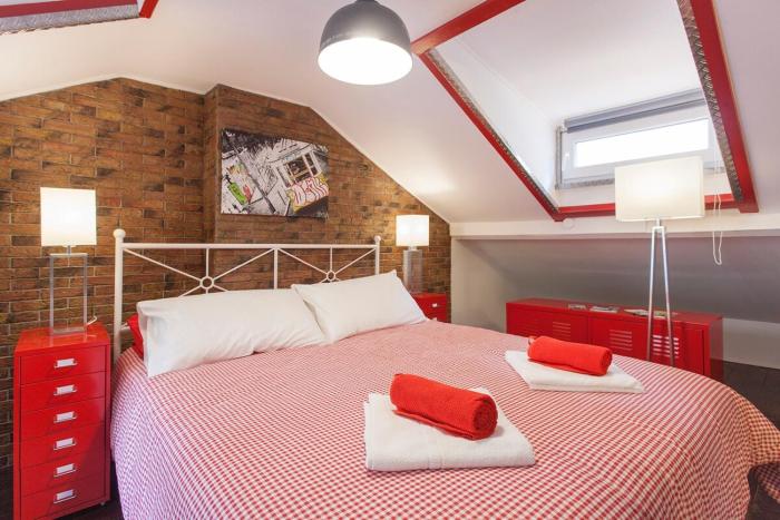 Large Studio Terrace, Principe Real, WIFI, Calm